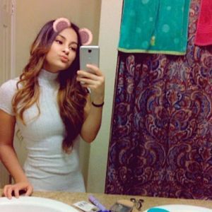 Meet your Posher, Rossy